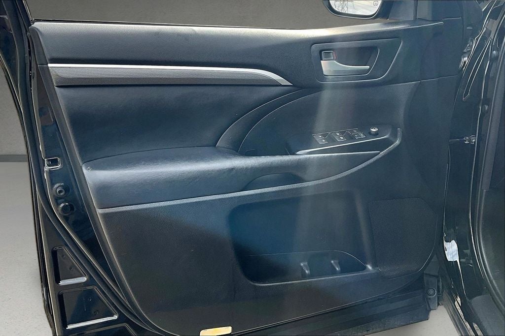 2018 Toyota Highlander SE