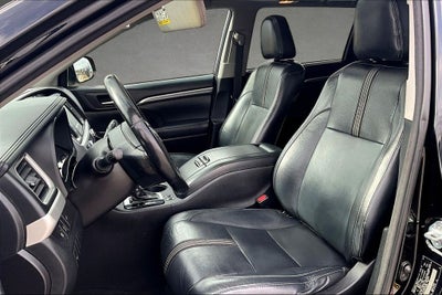 2018 Toyota Highlander SE