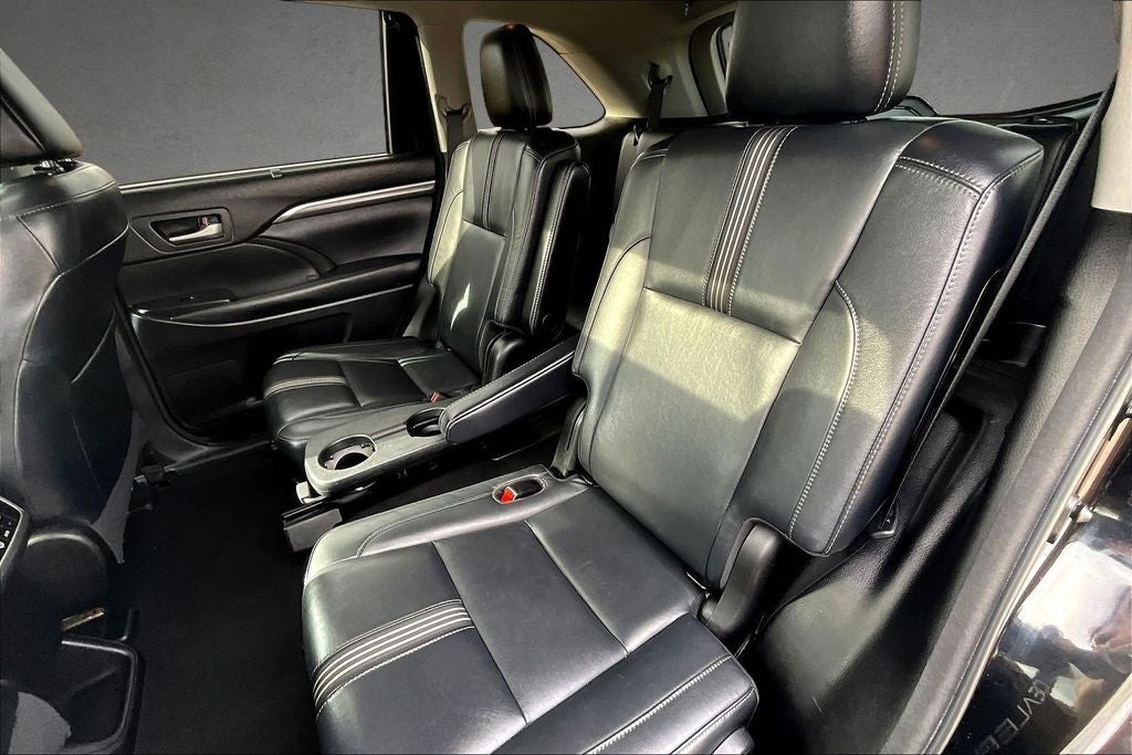 2018 Toyota Highlander SE