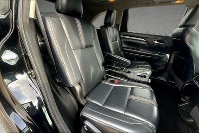 2018 Toyota Highlander SE