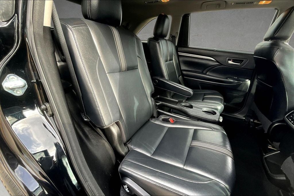 2018 Toyota Highlander SE