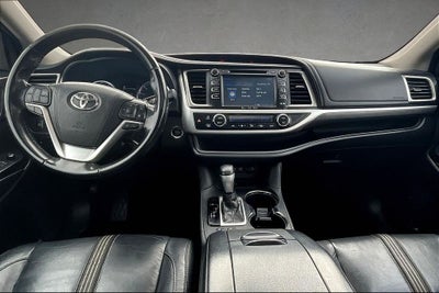 2018 Toyota Highlander SE