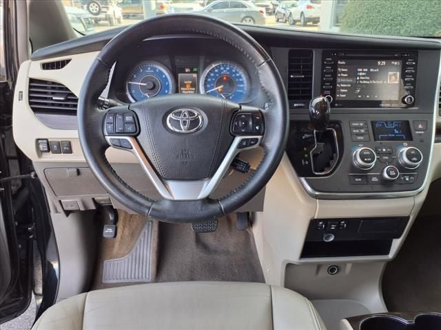 2018 Toyota Sienna XLE 7 Passenger