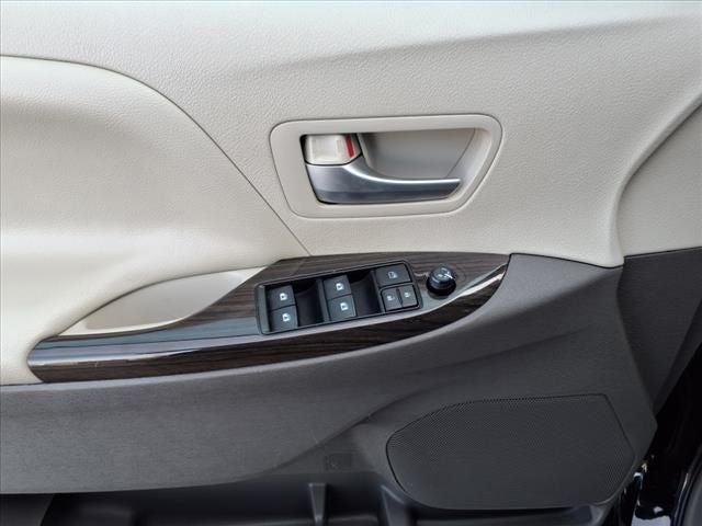 2018 Toyota Sienna XLE 7 Passenger