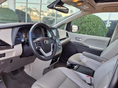 2018 Toyota Sienna XLE 7 Passenger