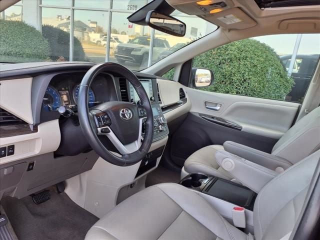2018 Toyota Sienna XLE 7 Passenger
