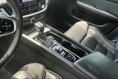 2019 Volvo S60 T6 R-Design