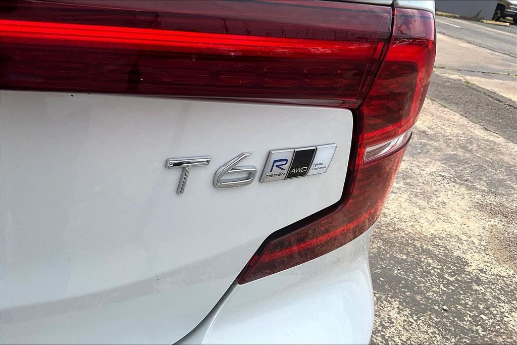 2019 Volvo S60 T6 R-Design