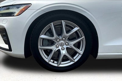 2019 Volvo S60 T6 R-Design
