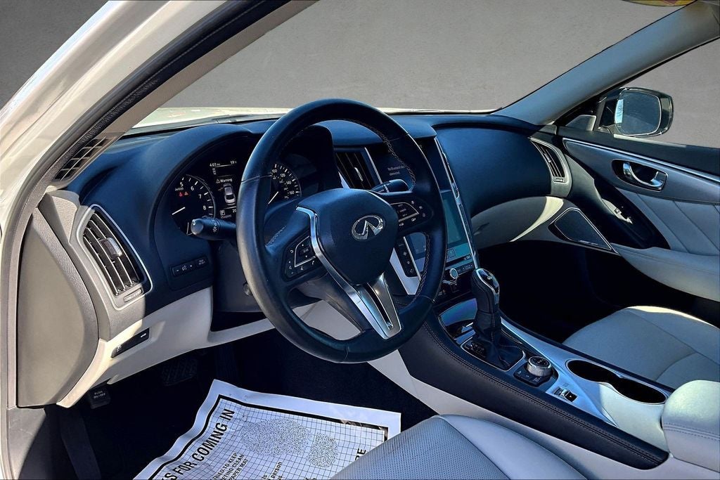 2022 INFINITI Q50 LUXE