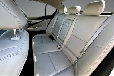 2022 INFINITI Q50 LUXE