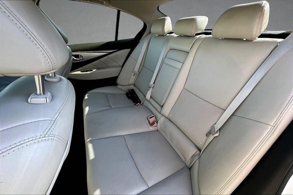 2022 INFINITI Q50 LUXE