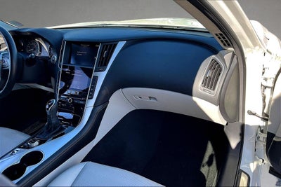 2022 INFINITI Q50 LUXE