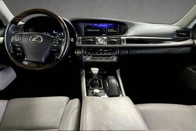 2016 Lexus LS 460