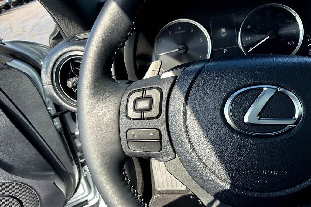 2025 Lexus IS 300
