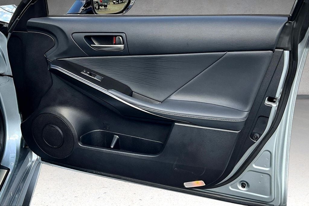 2025 Lexus IS 300