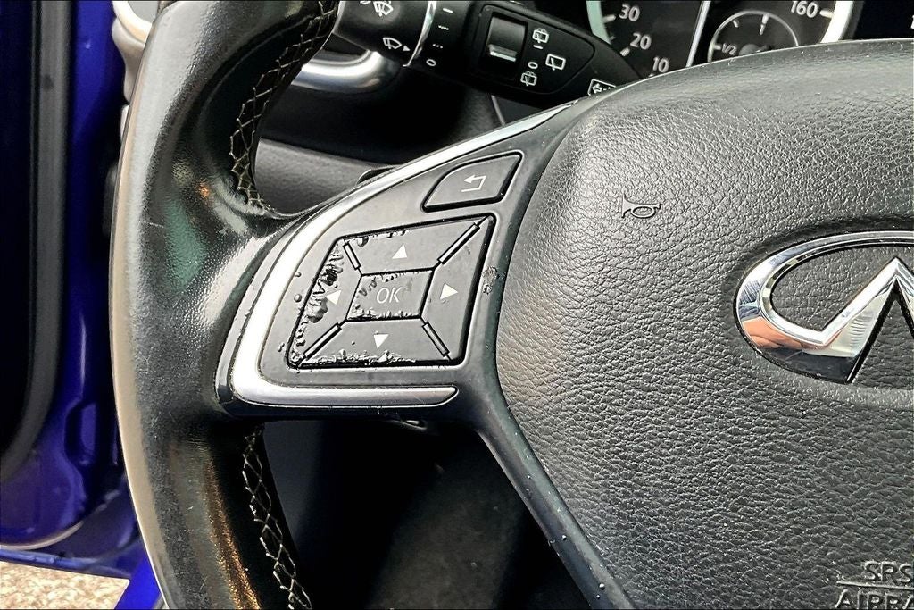 2019 INFINITI QX30 LUXE