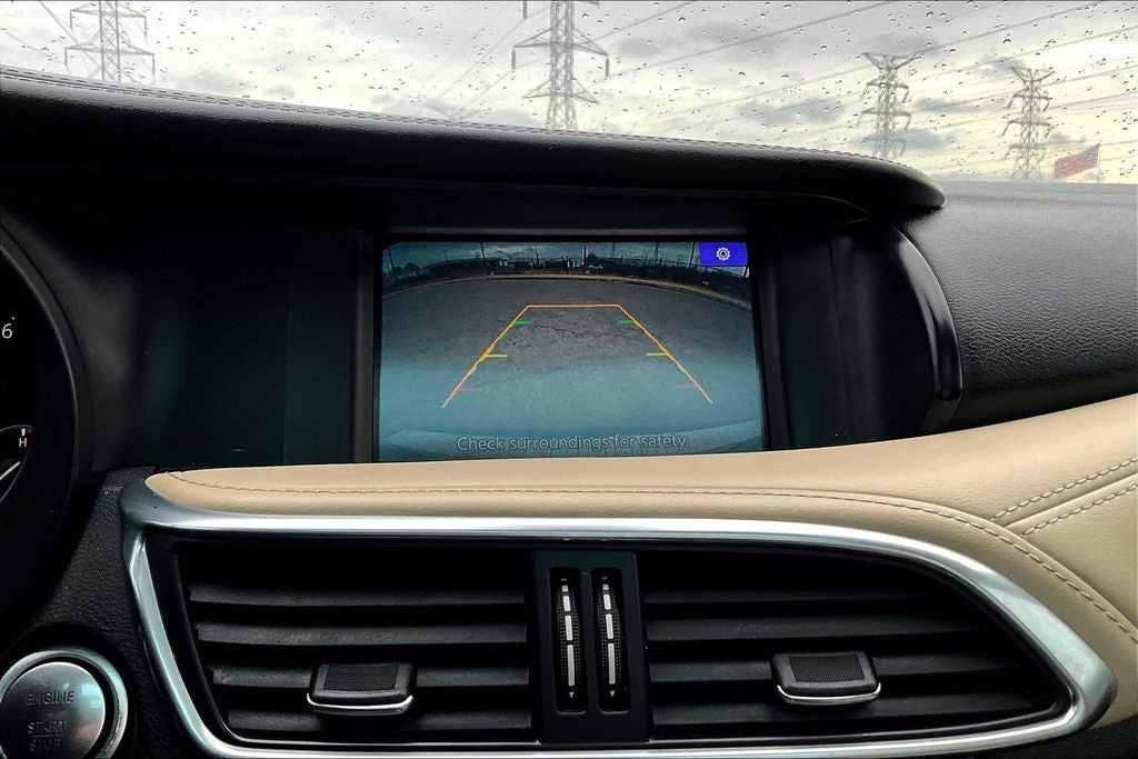 2019 INFINITI QX30 LUXE