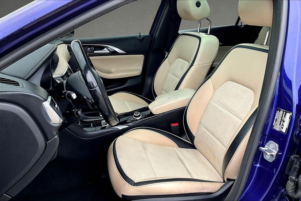 2019 INFINITI QX30 LUXE