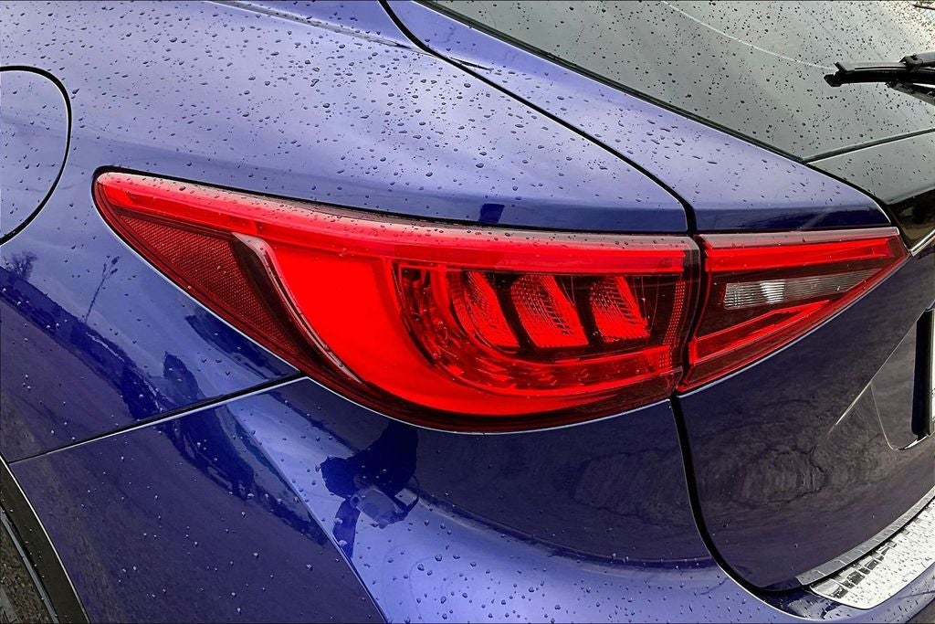 2019 INFINITI QX30 LUXE