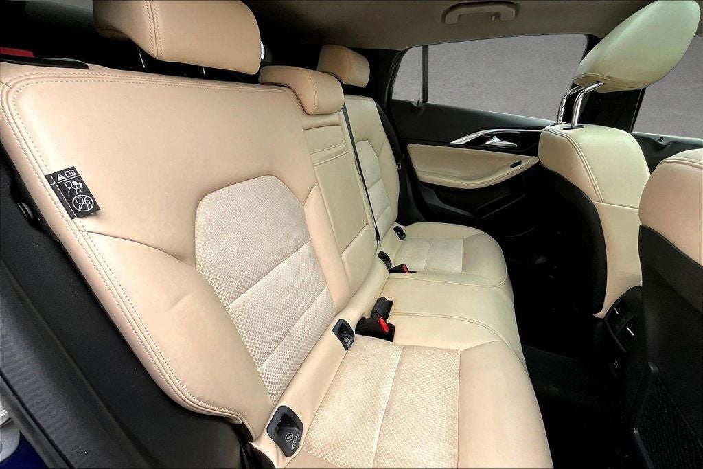 2019 INFINITI QX30 LUXE