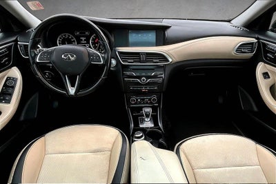 2019 INFINITI QX30 LUXE