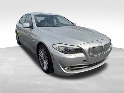 2011 BMW 5 Series 550i