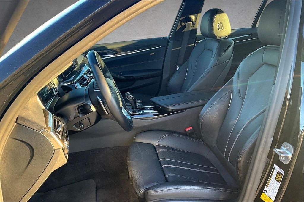 2018 BMW 5 Series 540i