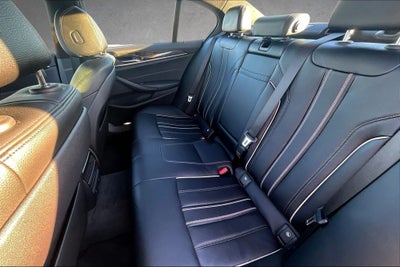 2018 BMW 5 Series 540i