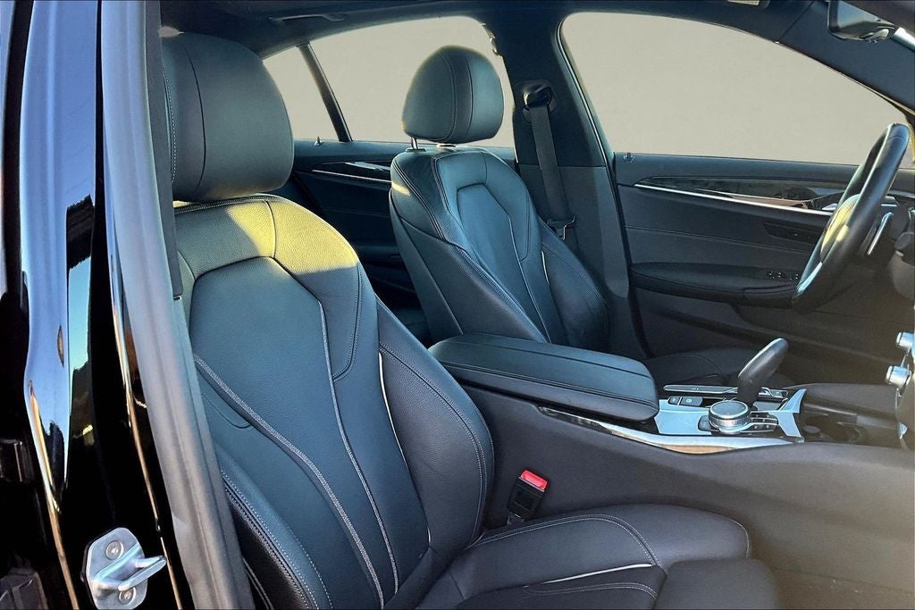 2018 BMW 5 Series 540i