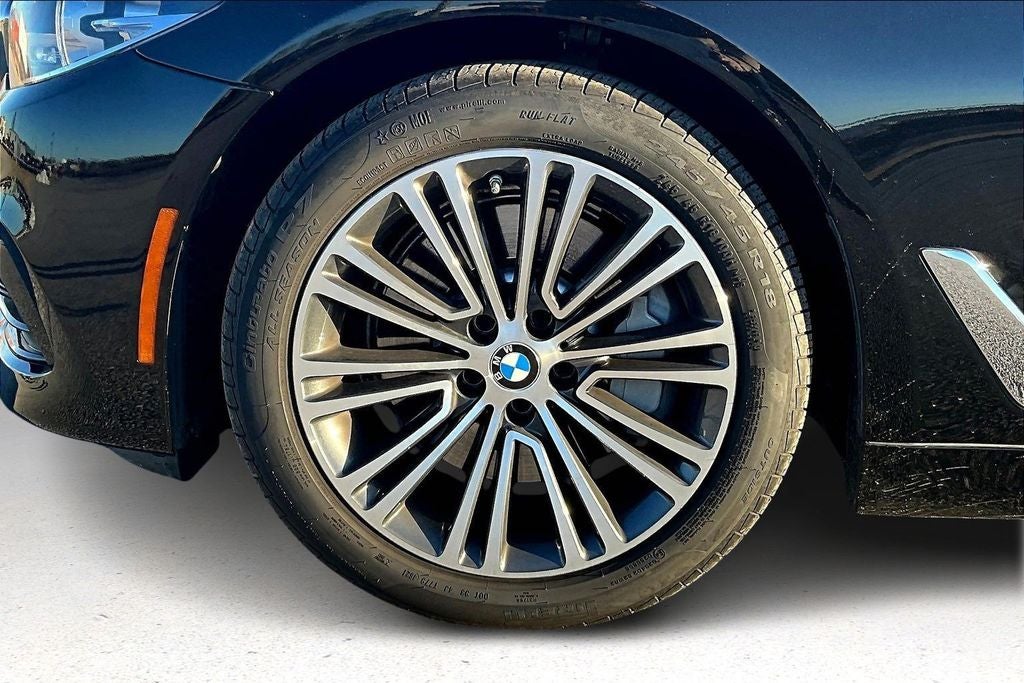 2018 BMW 5 Series 540i