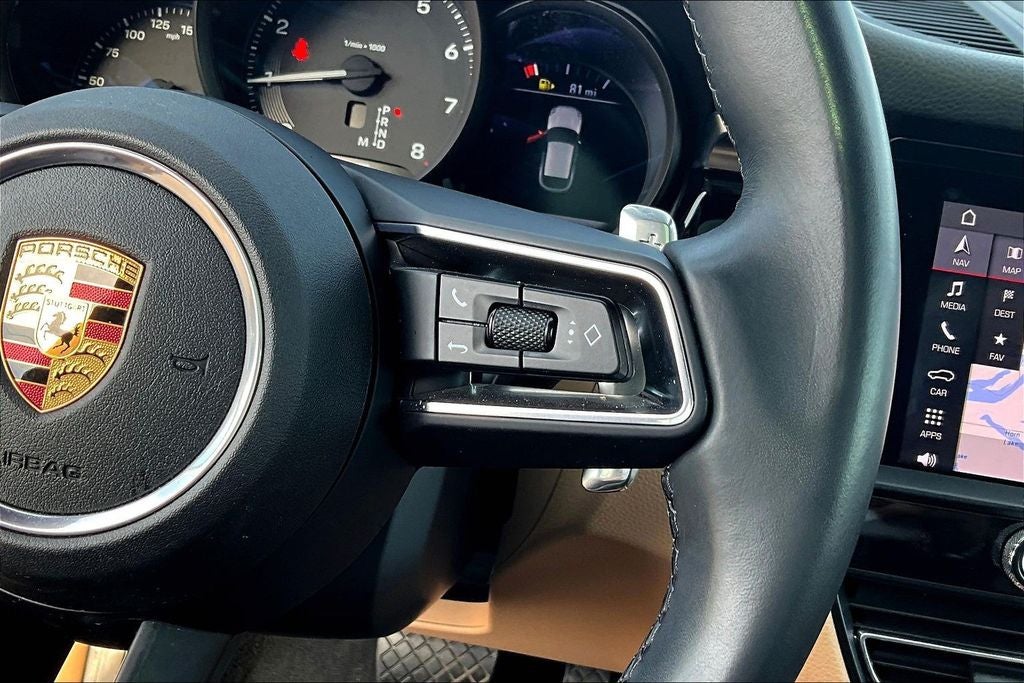 2022 Porsche Macan Base