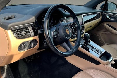 2022 Porsche Macan Base