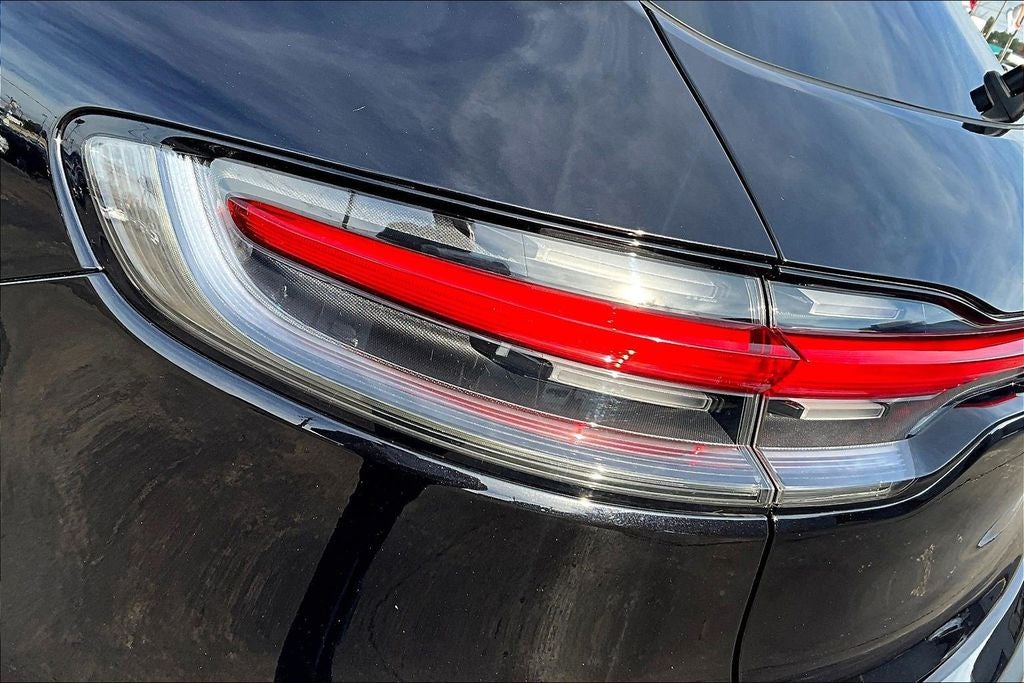 2022 Porsche Macan Base