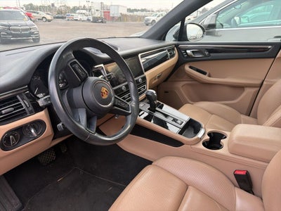 2022 Porsche Macan Base