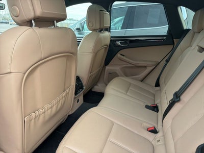 2022 Porsche Macan Base