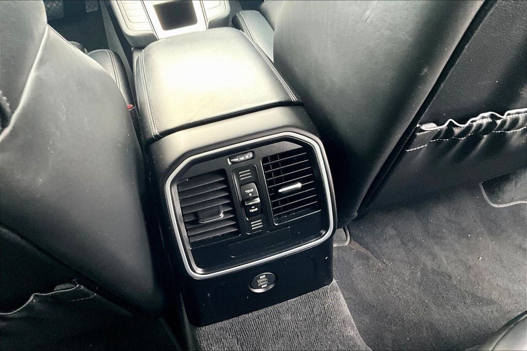 2018 Porsche Macan Base