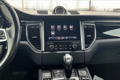 2018 Porsche Macan Base
