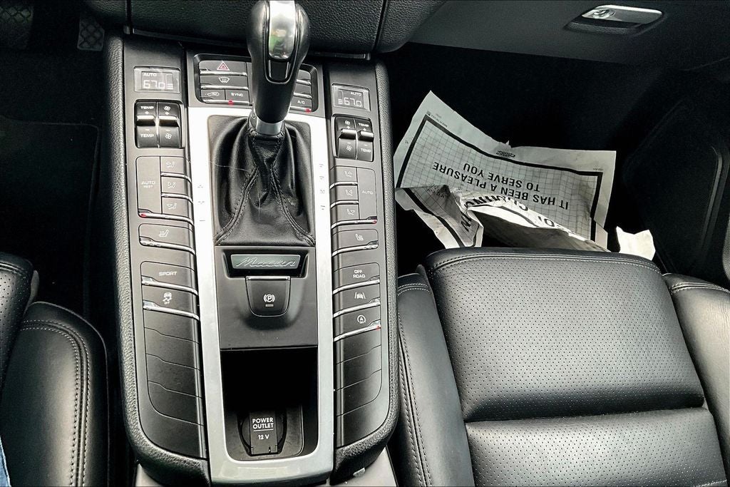 2018 Porsche Macan Base