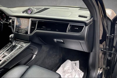 2018 Porsche Macan Base