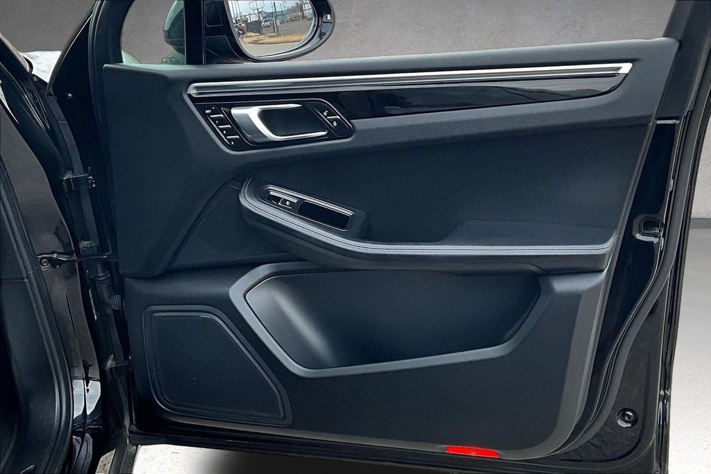 2018 Porsche Macan Base