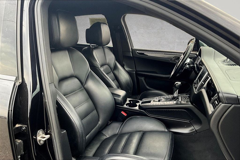 2018 Porsche Macan Base