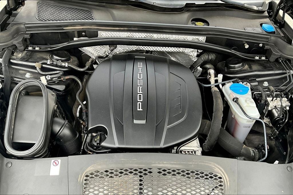 2018 Porsche Macan Base