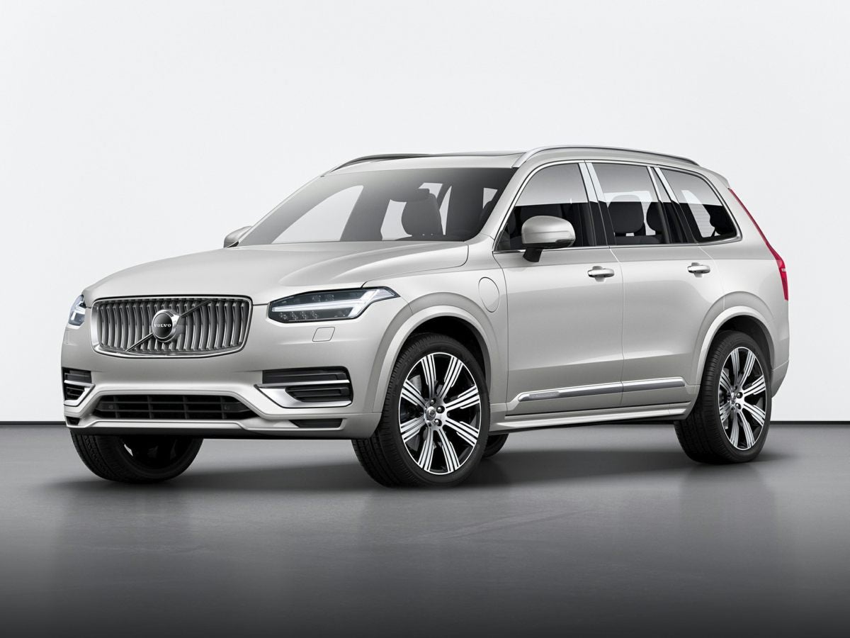 2022 Volvo XC90 T5 Momentum