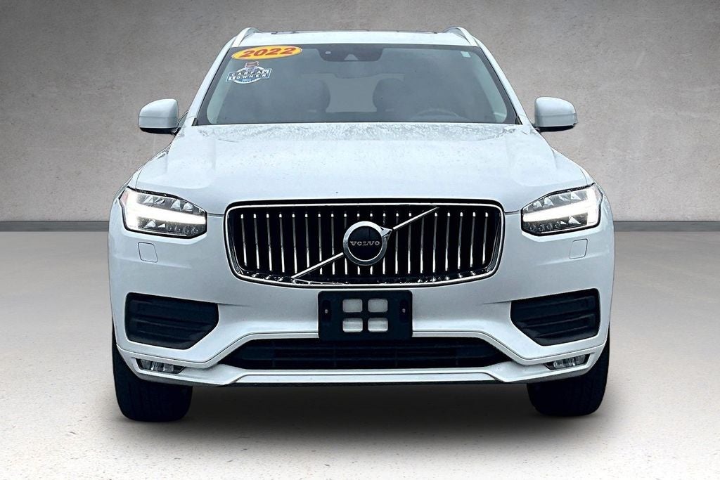 2022 Volvo XC90 T5 Momentum