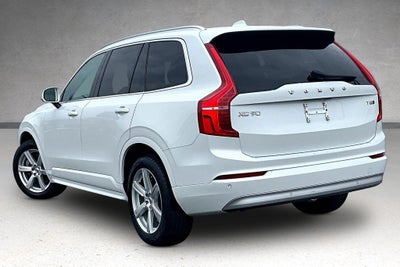 2022 Volvo XC90 T5 Momentum