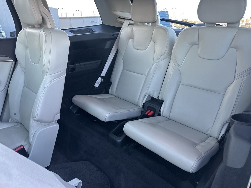 2022 Volvo XC90 T6 Inscription