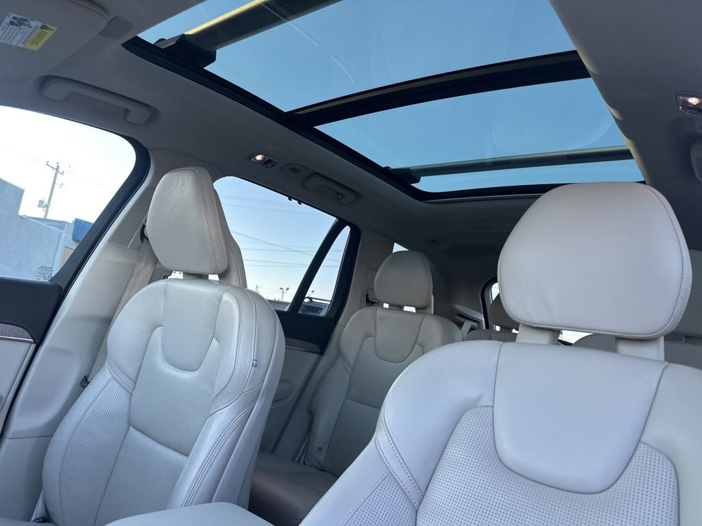 2022 Volvo XC90 T6 Inscription