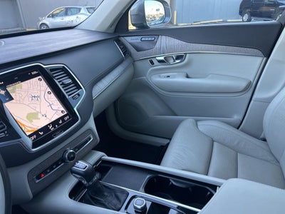 2022 Volvo XC90 T6 Inscription