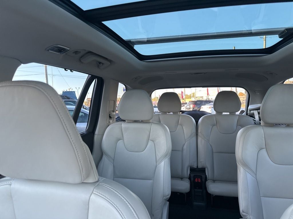 2022 Volvo XC90 T6 Inscription